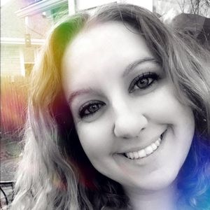 Meet your Posher, Nikki